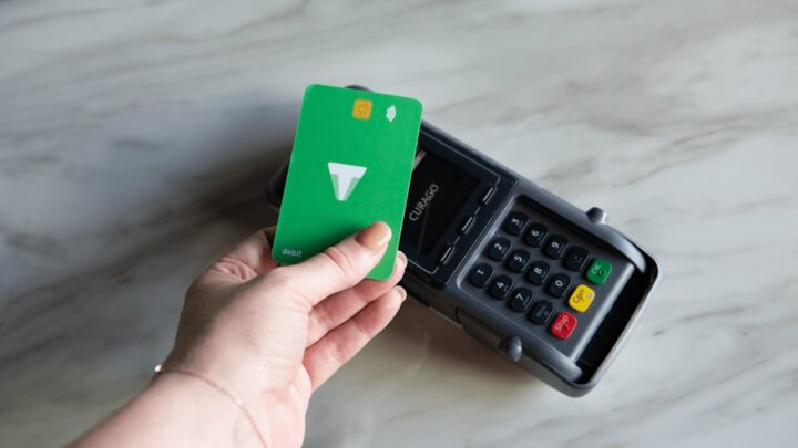 Karta kredytowa: Twoje finansowe narzędzie czy pułapka? Przewodnik po zasadach działania, korzyściach i ryzykach