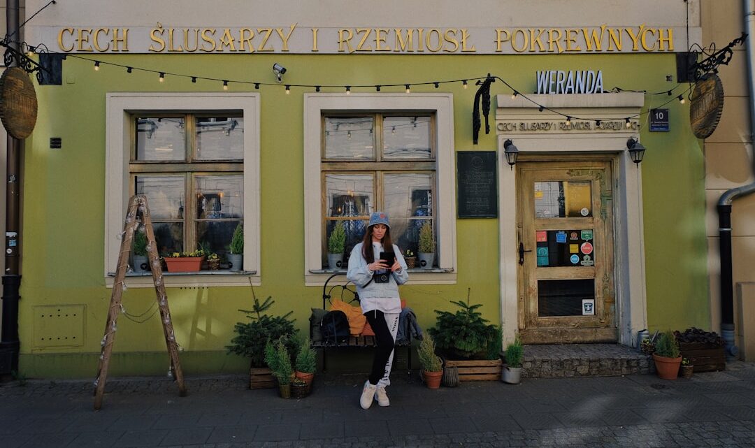 Jak założyć działalność gospodarczą w Polsce? Przewodnik po formalnościach, podatkach i wyborze formy prawnej