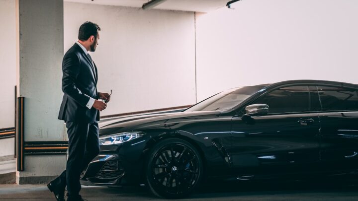 Leasing samochodów i sprzętu dla firm: Kiedy się opłaca i jak wybrać najlepszą ofertę?