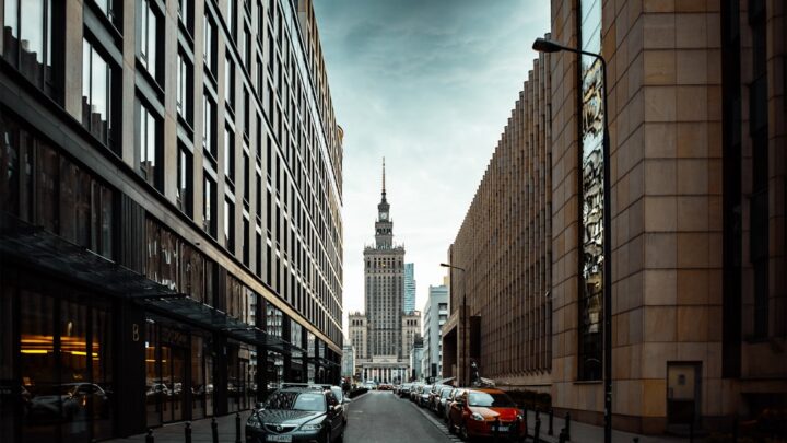 Opodatkowanie kryptowalut w Polsce 2024: Jak rozliczyć zyski i straty z handlu cyfrowymi aktywami?