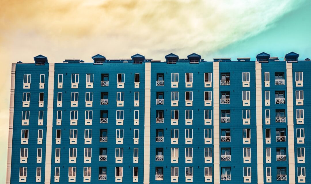 Pierwsze mieszkanie z dopłatą: Jak skutecznie skorzystać z programu 'Bezpieczny Kredyt 2%’ (i jego następców)?