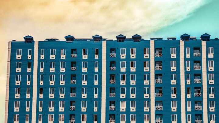 Pierwsze mieszkanie z dopłatą: Jak skutecznie skorzystać z programu 'Bezpieczny Kredyt 2%’ (i jego następców)?