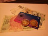 10 euro bill and 10 euro