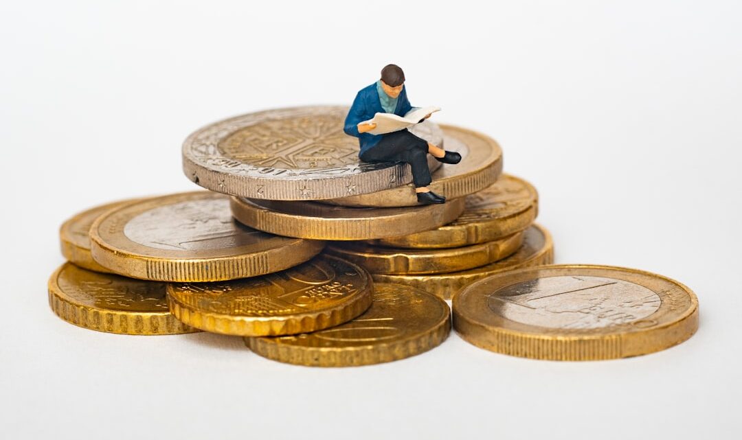 Planowanie finansowe dla młodych dorosłych wchodzących na rynek pracy: Jak zbudować pierwszy budżet, zacząć oszczędzać i świadomie korzystać z pierwszych produktów finansowych?