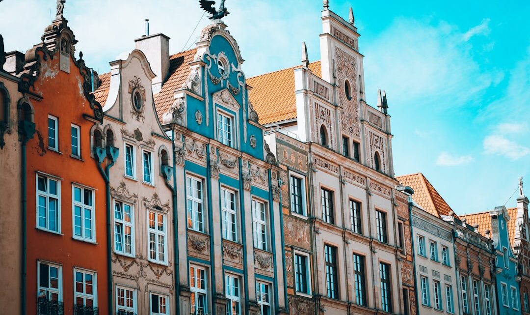 Finansowe aspekty studiowania w innym mieście: Budżetowanie zakwaterowania, transportu i życia akademickiego dla studentów w Polsce.