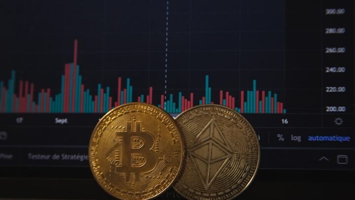CeFi vs DeFi: Przewodnik po bankowości scentralizowanej i zdecentralizowanej