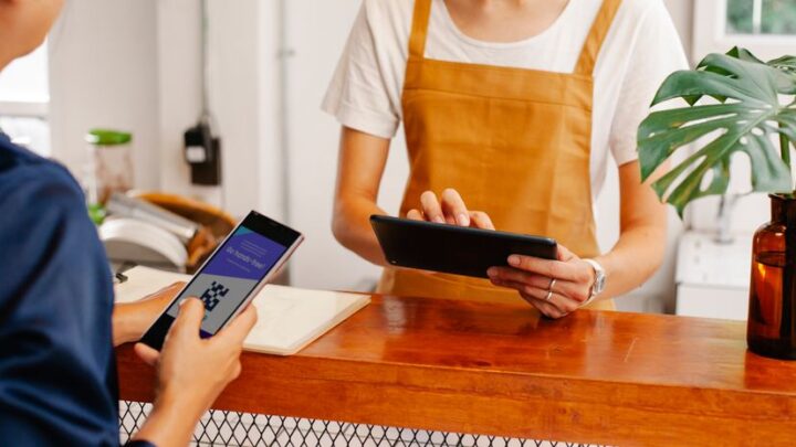 Płatności QR w Polsce poza BLIK – warto w małym biznesie?