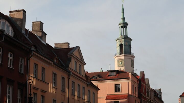 Inwestowanie w zabytkowe nieruchomości: Zamki i Dworki
