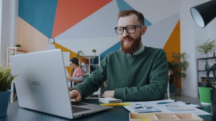 Stabilność finansowa freelancera w Polsce: Strategie